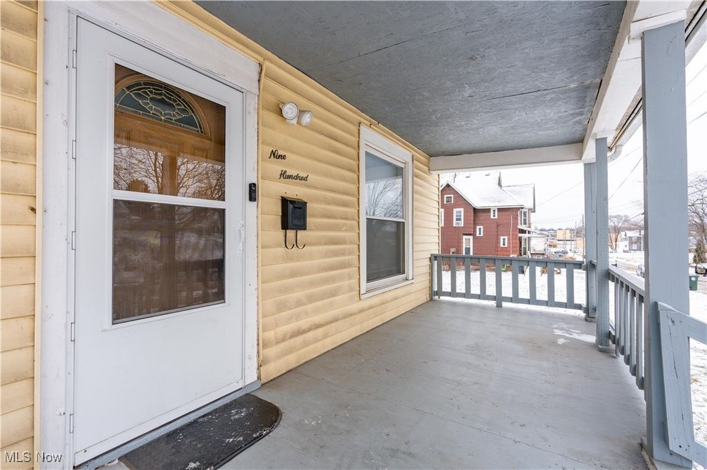 Photo of 900 4th Street SW, Canton, OH 44707 (MLS # 5181999)