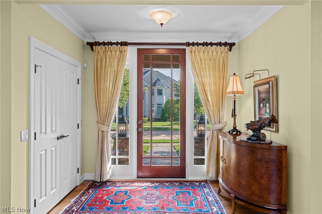 282 W Edinburgh Drive