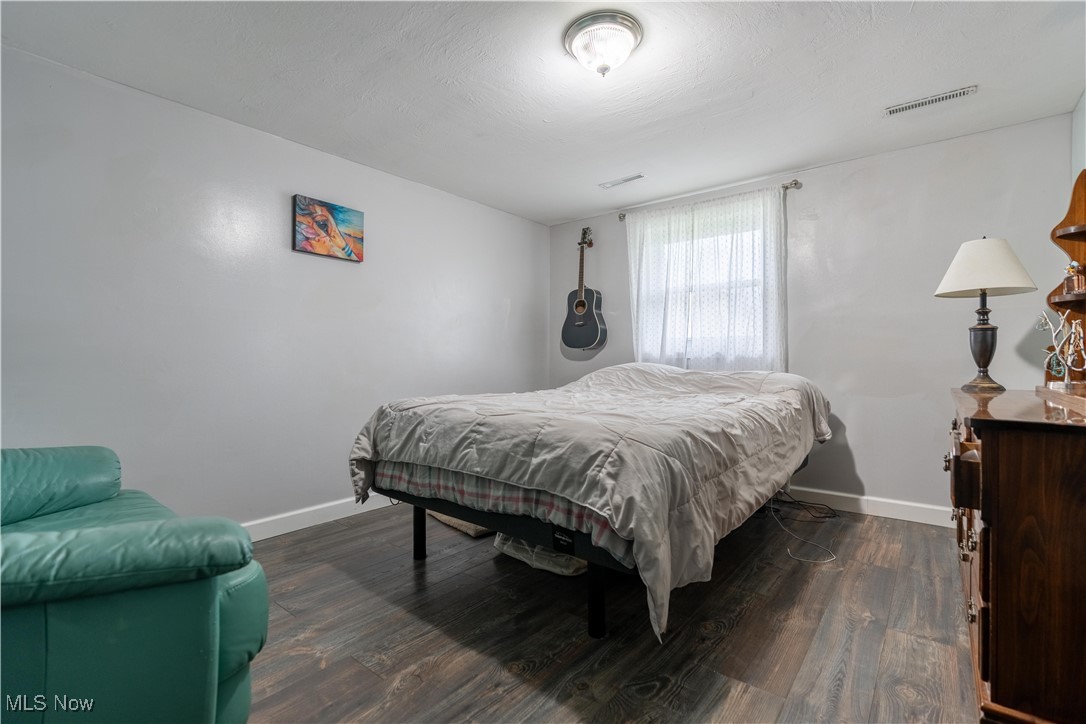 8115 Turquoise Avenue, Canton, Ohio image 25