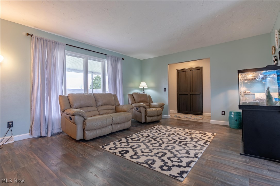 8115 Turquoise Avenue, Canton, Ohio image 6