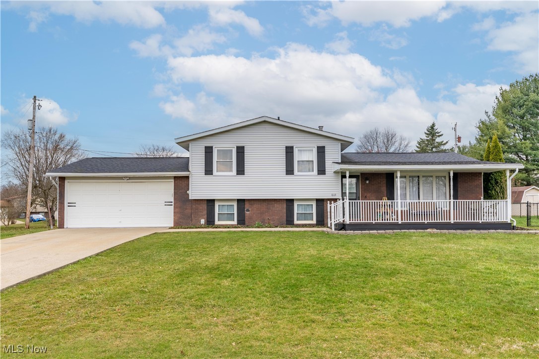 8115 Turquoise Avenue, Canton, Ohio image 1
