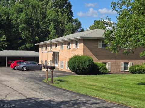 Multifamily For Sale - 860 Mathews Road<br/> Youngstown, OH 44512