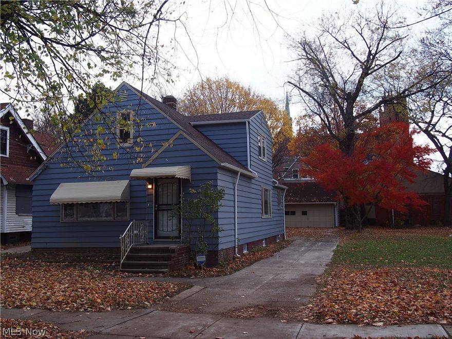 Slavic Village Recovery Project Home.  This wood sided Cape Cod home has over 2000 square feet and comes with a one year warranty.
Modern Kitchen and Bathrooms with new vinyl flooring.  First floor bedroom with new carpet. Oversized L-shaped living and Dinning rooms have new carpet.  Three comfortable bedrooms and 1/2 bath room on the second floor.  Extra room can be a walk in closet.  Property is in Move in condition.