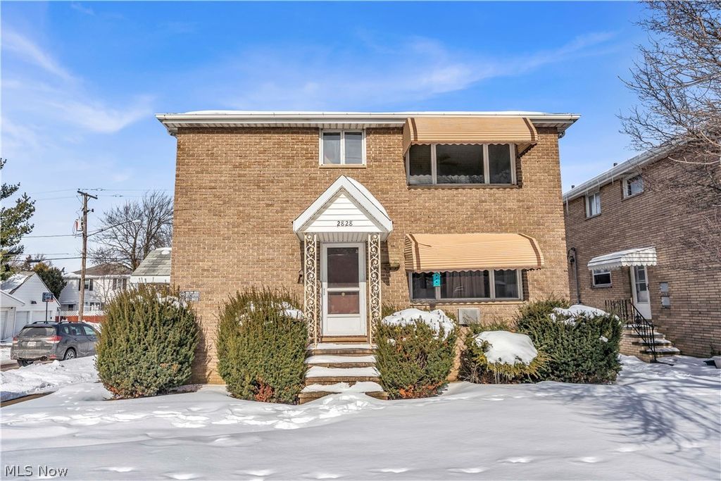 Photo of 2828 Snow Road #2/UP, Parma, OH 44134 (MLS # 5187705)