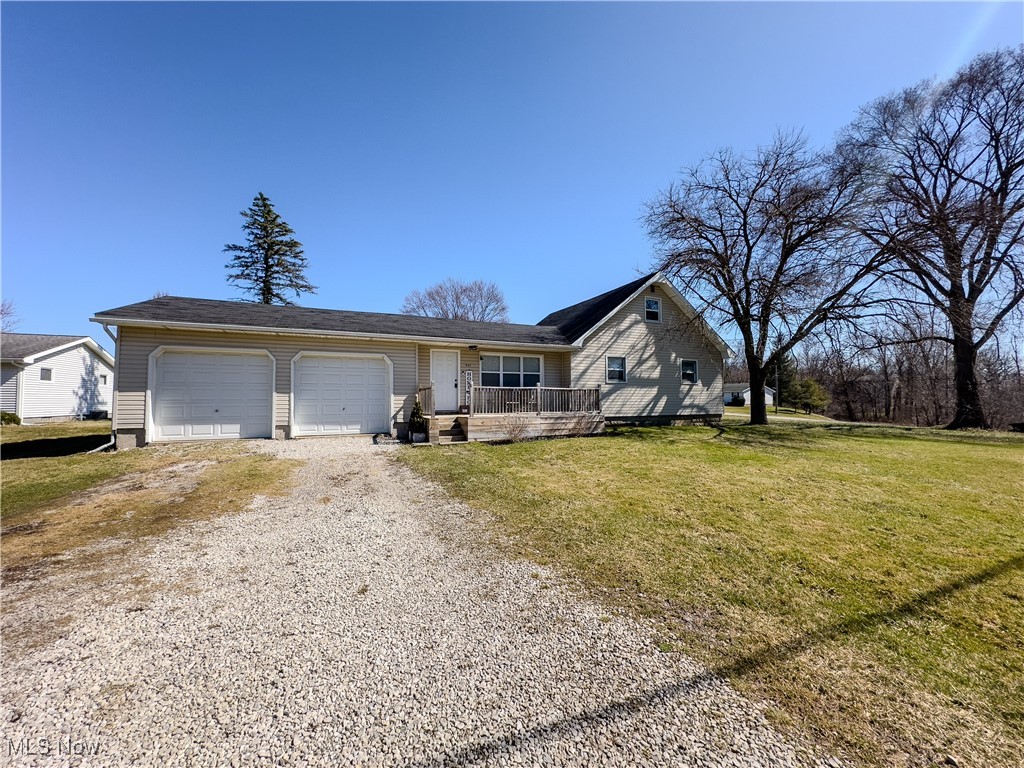 901 S Lake Street, South Amherst, Ohio image 2