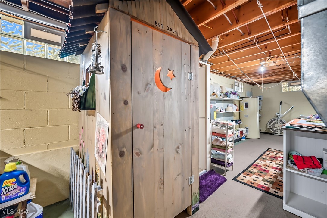 New Waterford, Ohio 44445, United States, 3 Bedrooms Bedrooms, ,2 BathroomsBathrooms,Residential,Active,209085