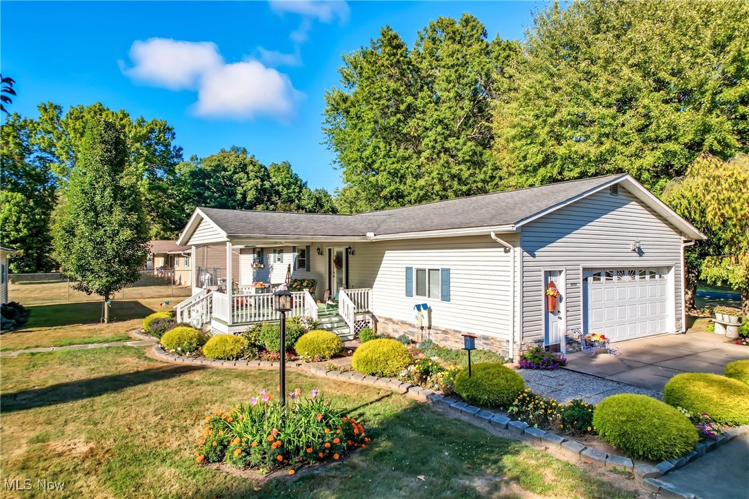 New Waterford, Ohio 44445, United States, 3 Bedrooms Bedrooms, ,2 BathroomsBathrooms,Residential,Active,209085