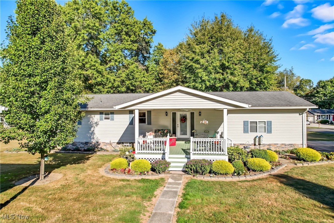 New Waterford, Ohio 44445, United States, 3 Bedrooms Bedrooms, ,2 BathroomsBathrooms,Residential,Active,209085