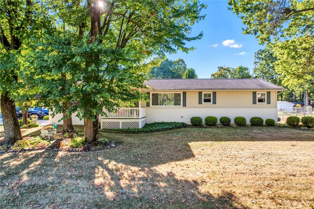 New Waterford, Ohio 44445, United States, 3 Bedrooms Bedrooms, ,2 BathroomsBathrooms,Residential,Active,209085