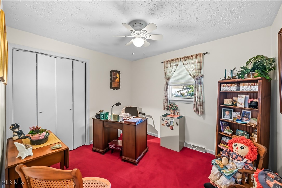 New Waterford, Ohio 44445, United States, 3 Bedrooms Bedrooms, ,2 BathroomsBathrooms,Residential,Active,209085