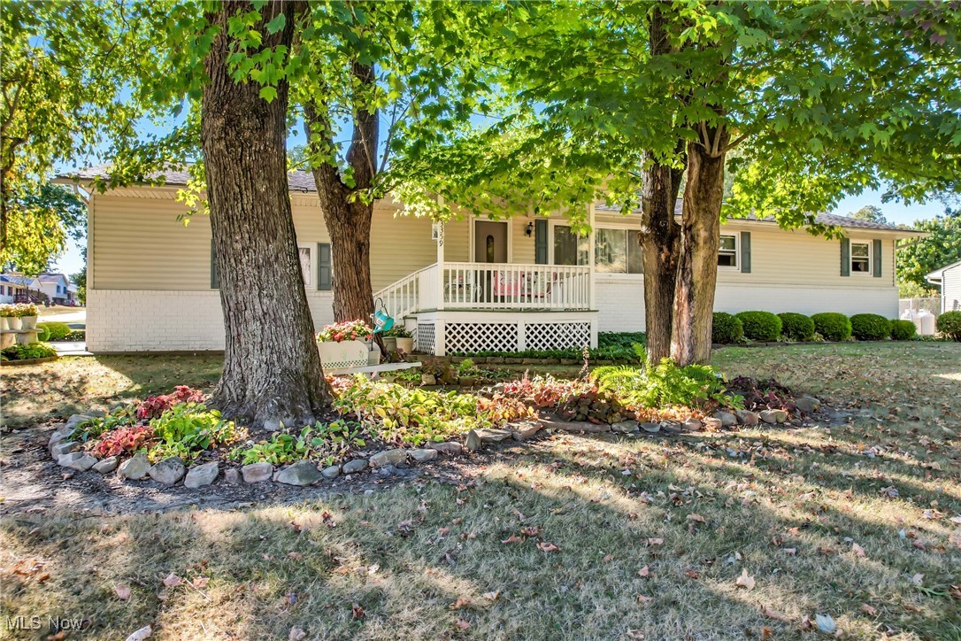 New Waterford, Ohio 44445, United States, 3 Bedrooms Bedrooms, ,2 BathroomsBathrooms,Residential,Active,209085