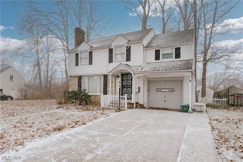 Tiny photo for 19814 Wickfield Avenue, Warrensville Heights, OH 44122 (MLS # 5178770)