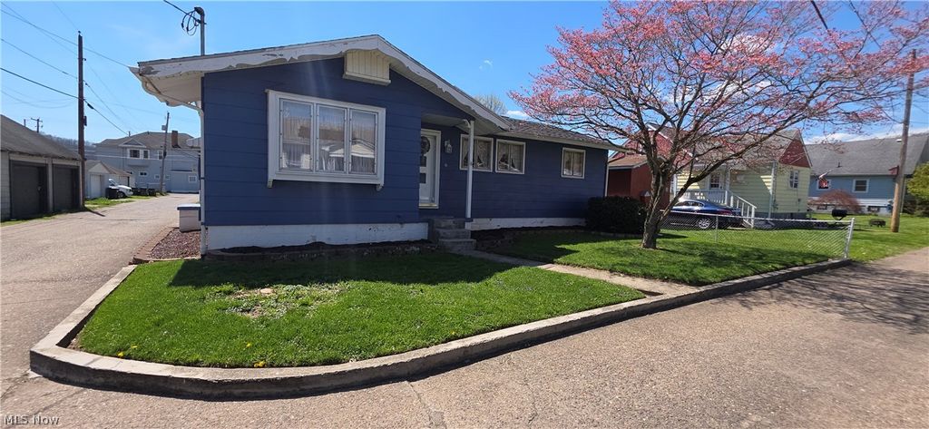 Photo of 6 Thompson Lane Ln, Shadyside, OH 43947 (MLS # 5200634)