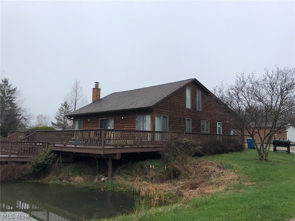 Be amazed as you walk into the large, open great room with large 2-level deck leading to a private pond! Wood floors throughout most of the house. Granite counter tops and a tile backsplash! Large master bedroom closet! Lots of Storage! Newer, well maintained mechanicals!
Enjoy the 3 acres in a quiet area of Medina, OH!