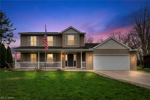 Homes For Sale - 123 Kent Street<br/> Wellington, OH 44090