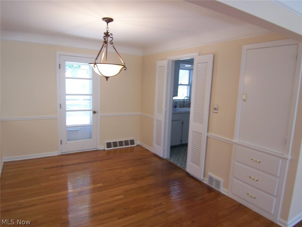 Lyndhurst Manor - Residential