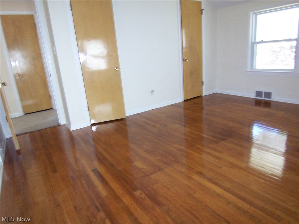 Lyndhurst Manor - Residential