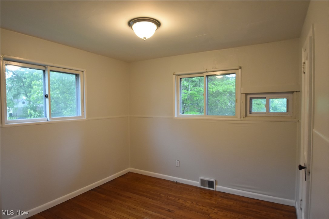 3446 Hadley Avenue, Youngstown, Ohio image 8