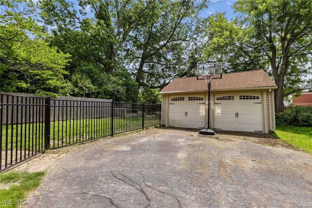 Fairlawn - Residential