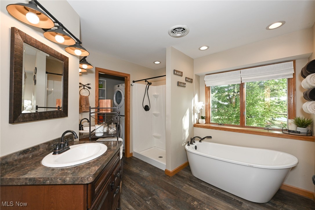 Roaming Shores - Residential