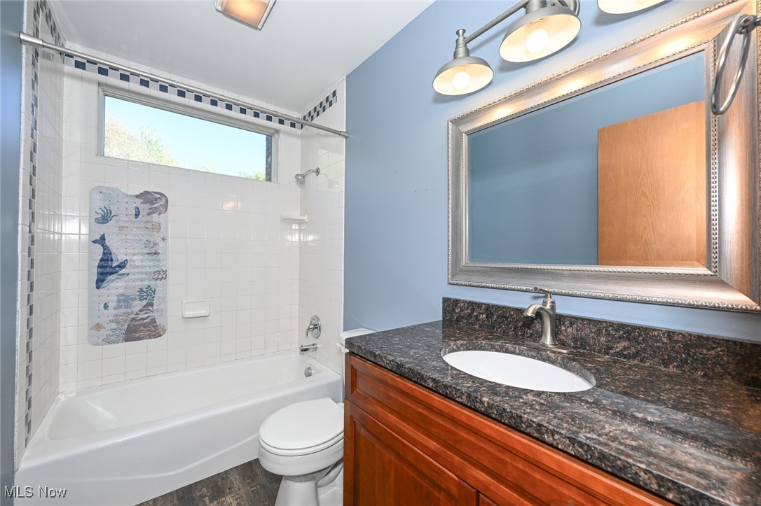 Roaming Shores - Residential