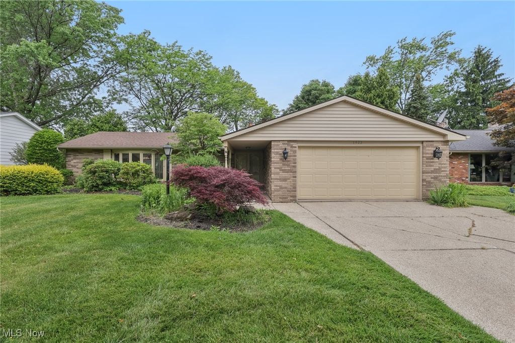 1922 Winchester Road, Lyndhurst, OH 44124, MLS #5130846 - Howard Hanna