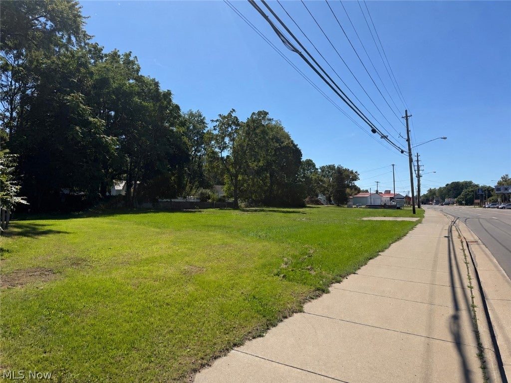 2228 W Prospect Road