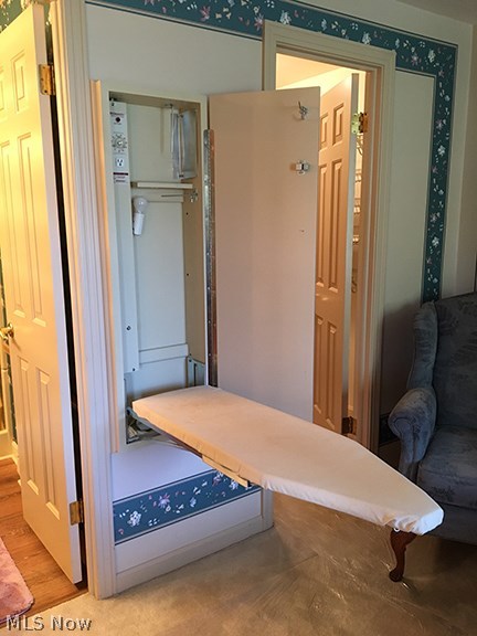 Silver Lake Towers Condo - Residential