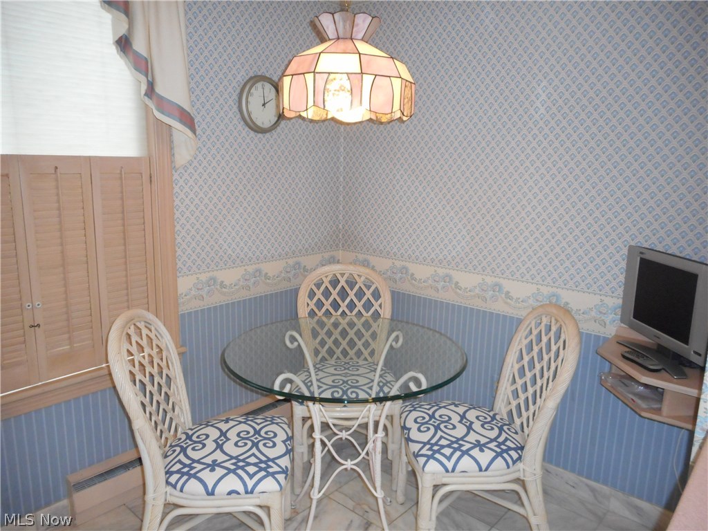Silver Lake Towers Condo - Residential
