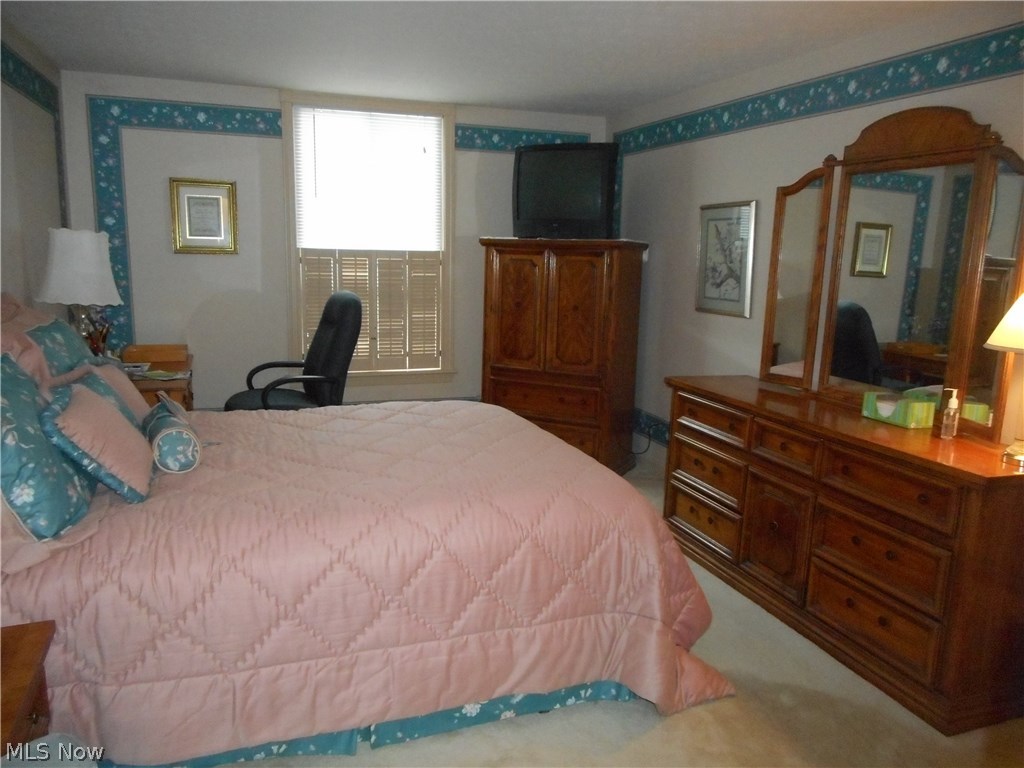 Silver Lake Towers Condo - Residential