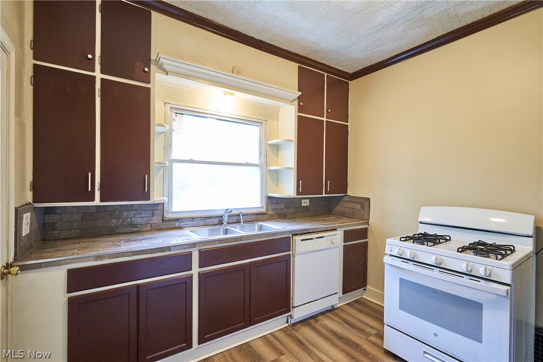 Hall Park - Residential