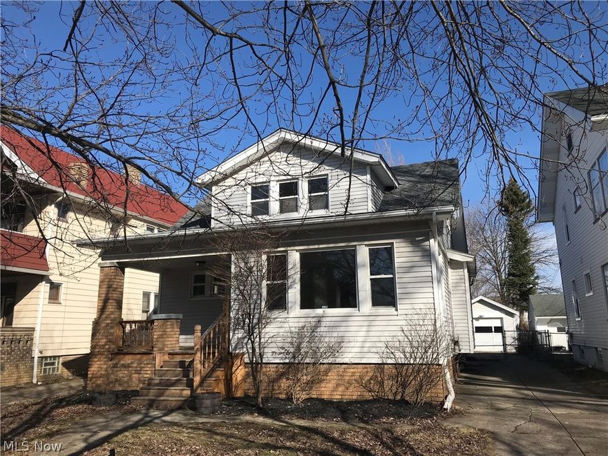 Nicely updated craftsman style bungalow in the heart of Kamm's corner. Updated kitchen is nice and bright with new countertops, flooring, and fixtures. All of the first floor hardwoods have been refinished and restored to a brilliant shine. New vanities, flooring, toilets, and tile tub surround complete the two full updated baths. Possible in law suite/teen area/playroom upstairs. Roof installed in 2014. Vinyl windows and siding nothing left to do but move in and enjoy!