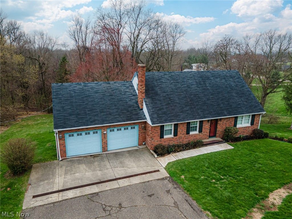 Photo of 2175 Cambridge Road, Coshocton, OH 43812 (MLS # 5198330)