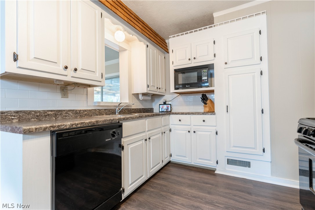 Home Buyers Realty Co Allotme - Residential