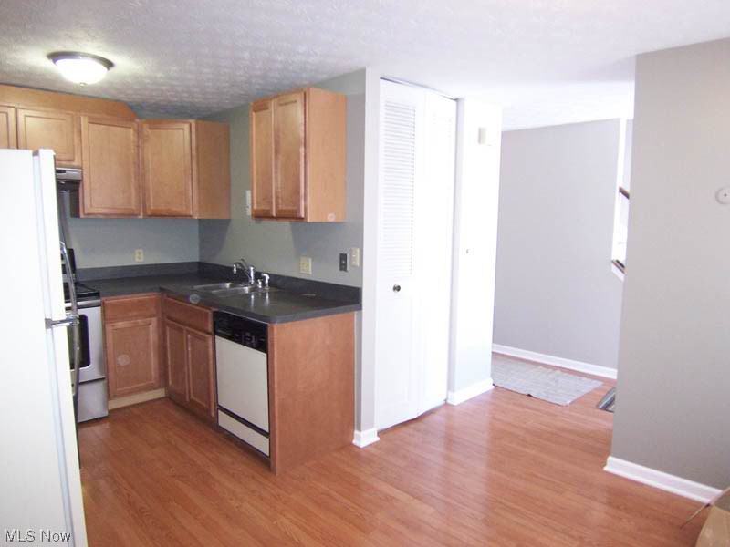 Huntington Park Condo - Residential