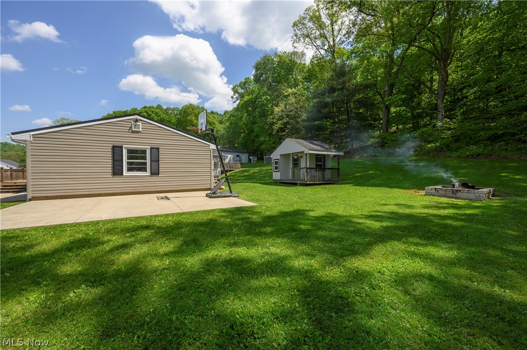 6105 Wolf Run Road SE