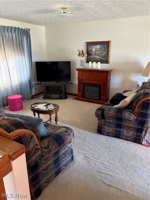 Tiny photo for 602 Williams Avenue, Williamstown, WV 26187 (MLS # 5187675)