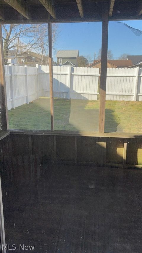 Tiny photo for 602 Williams Avenue, Williamstown, WV 26187 (MLS # 5187675)