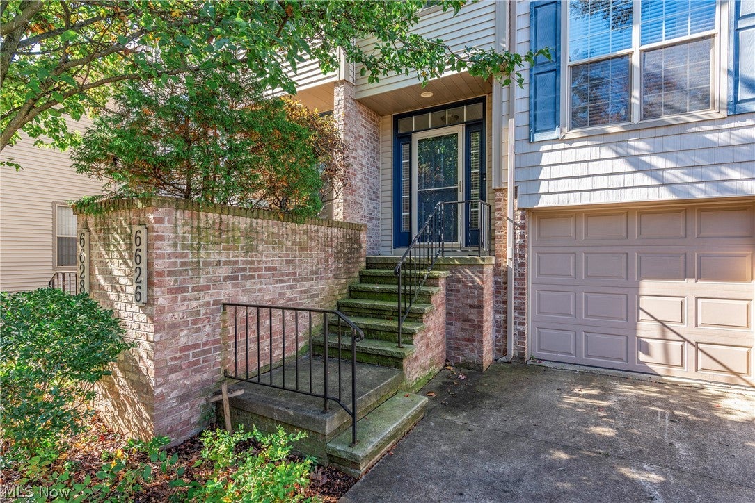 6626 Fox Hollow Court