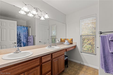 Tiny photo for 6626 Fox Hollow Court, Middleburg Heights, OH 44130 (MLS # 5255732)