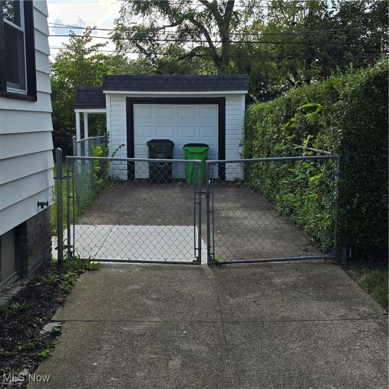 Walton Realty Co's Garfield Bo - Residential