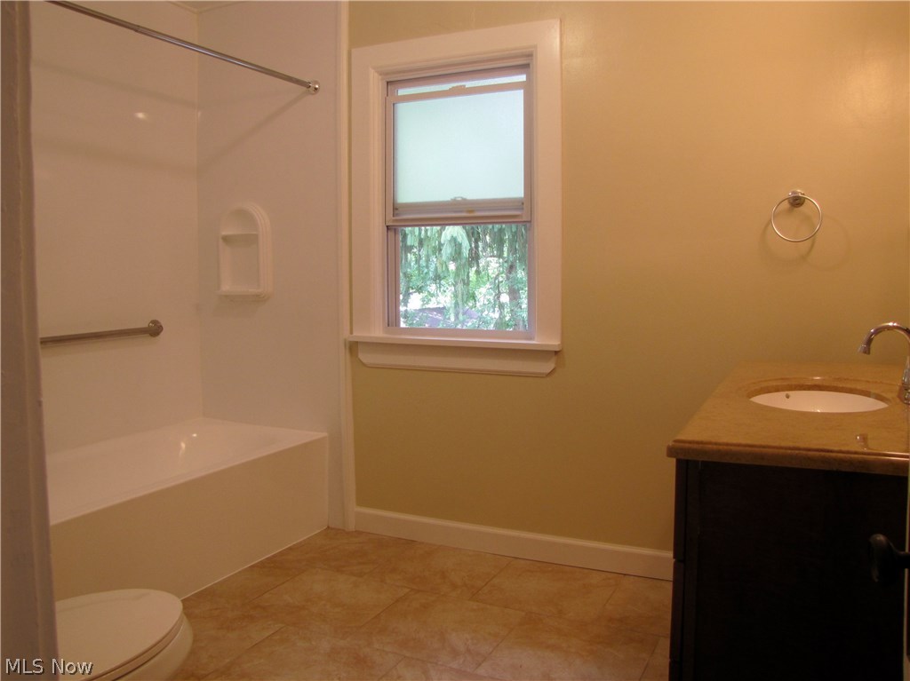 B J Lucey - Residential