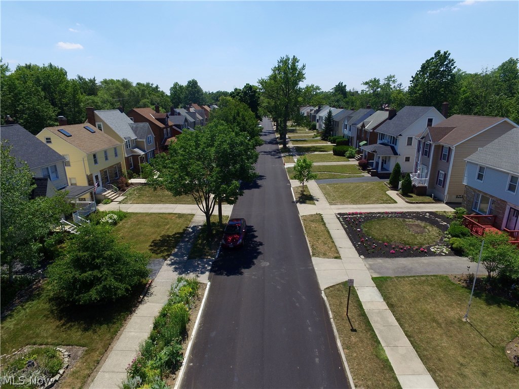 B J Lucey - Residential