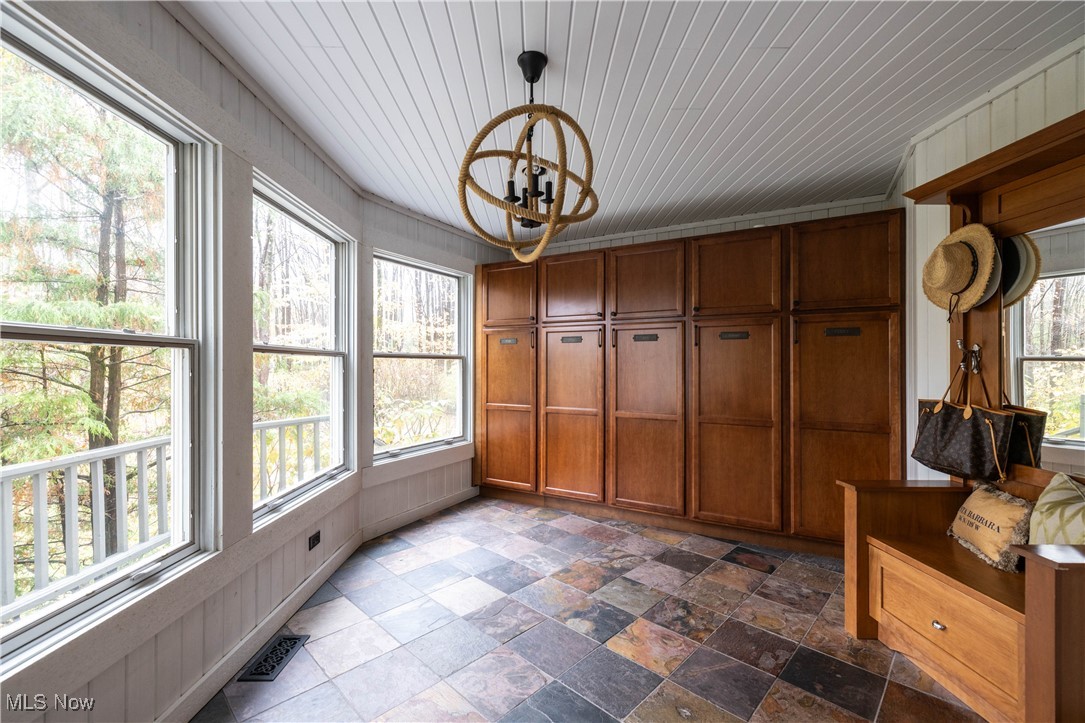 Chagrin Falls, Ohio 44023, United States, 5 Bedrooms Bedrooms, ,5 BathroomsBathrooms,Residential,Active,240058