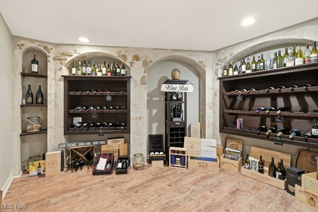 Chagrin Falls, Ohio 44023, United States, 5 Bedrooms Bedrooms, ,5 BathroomsBathrooms,Residential,Active,240058