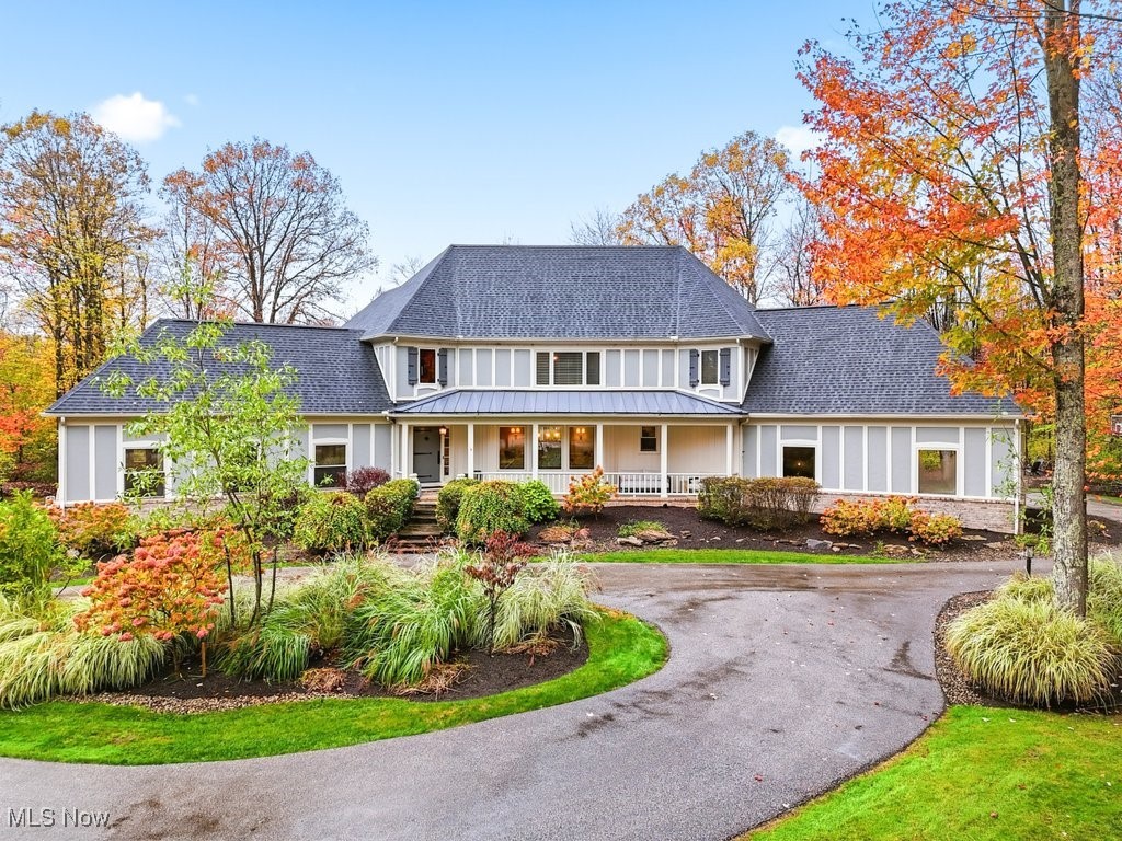 Chagrin Falls, Ohio 44023, United States, 5 Bedrooms Bedrooms, ,5 BathroomsBathrooms,Residential,Active,240058