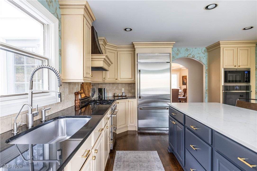 Chagrin Falls, Ohio 44023, United States, 5 Bedrooms Bedrooms, ,5 BathroomsBathrooms,Residential,Active,240058