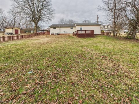 Tiny photo for 56 N Meadowlark Drive, Williamstown, WV 26187 (MLS # 5187640)