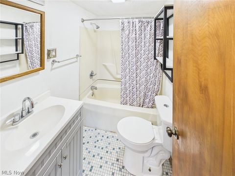 Tiny photo for 56 N Meadowlark Drive, Williamstown, WV 26187 (MLS # 5187640)