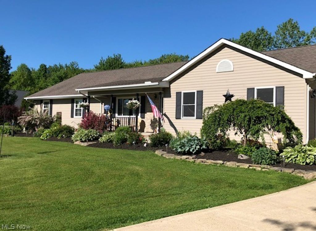 Photo of 10415 Penniman Drive, Chardon, OH 44024 (MLS # 5200483)
